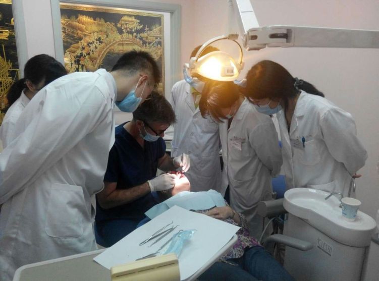 shanghai_expat_dentist